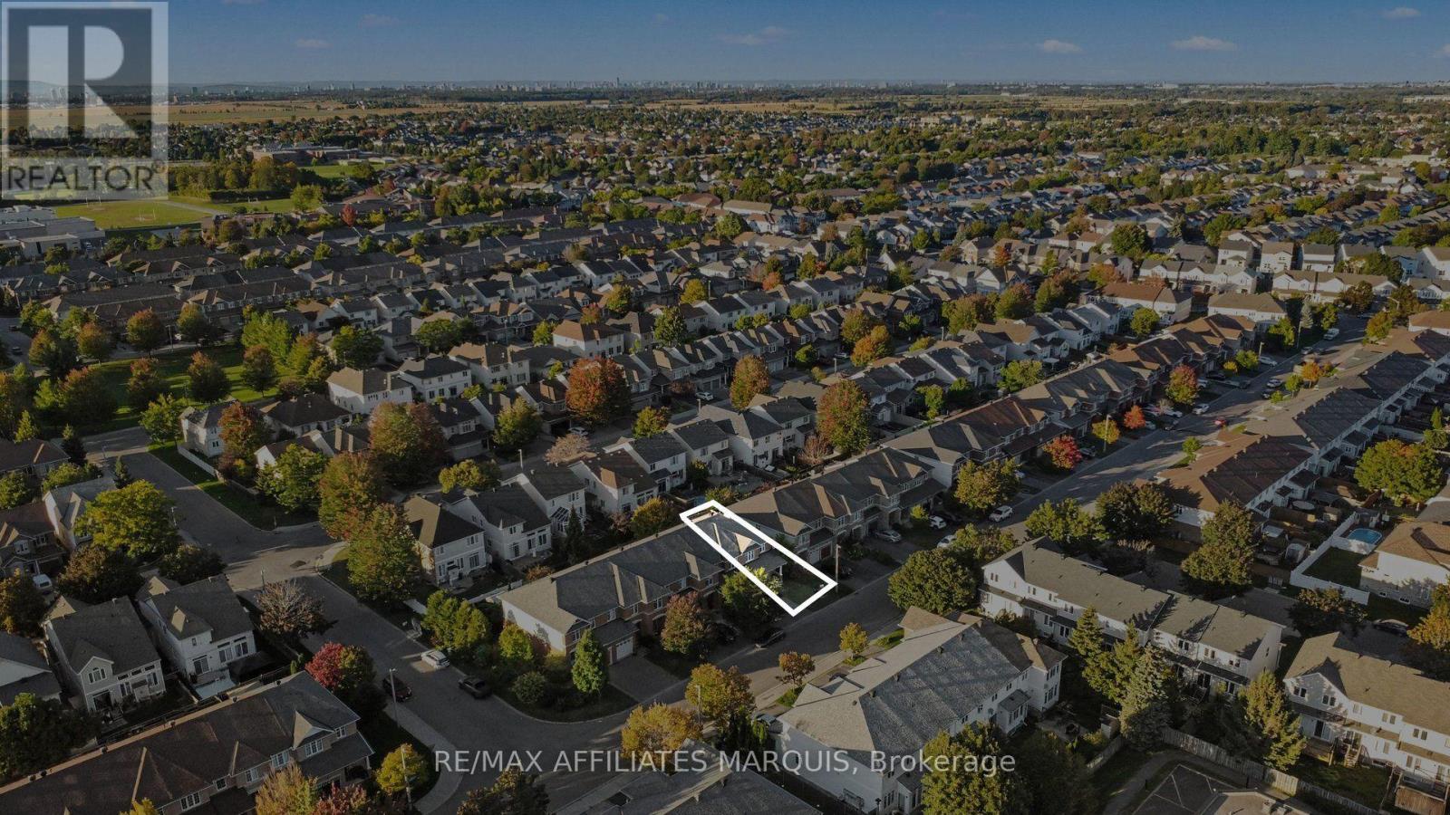 160 DEERCROFT AVENUE - Image 34