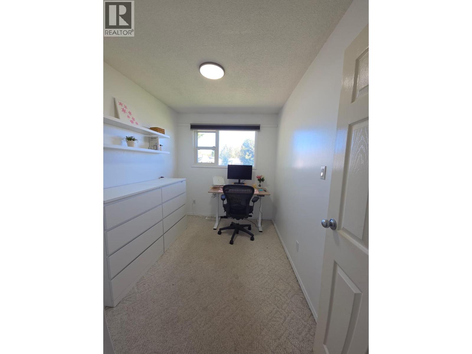 4909 45 Street NE - 27
