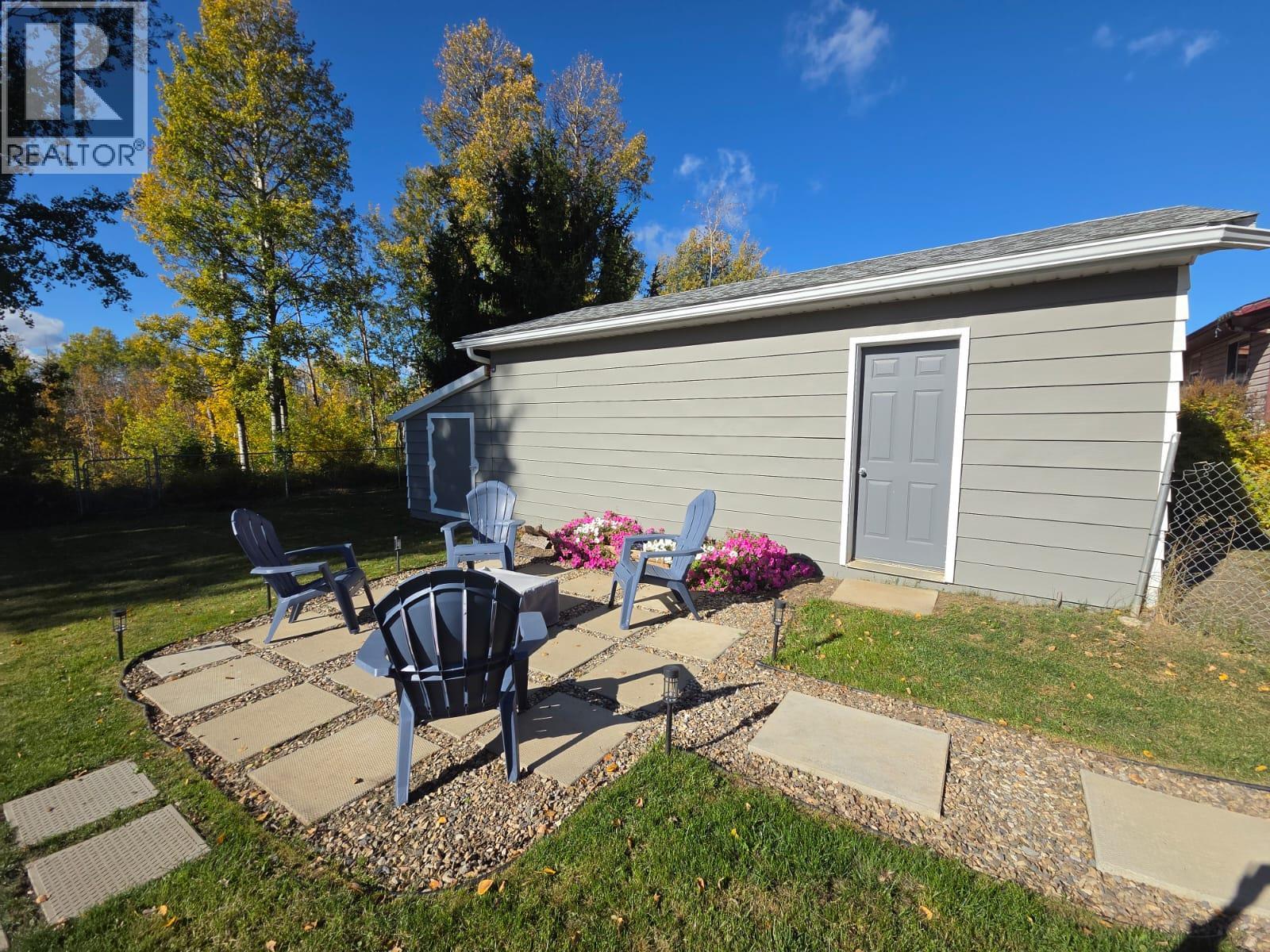 4909 45 Street NE - 58