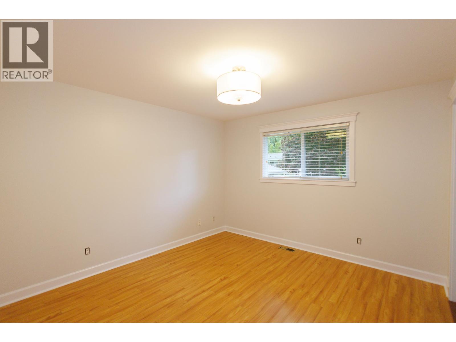 4924 LABELLE AVENUE - 9