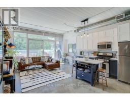 204 - 747 Queen Street E, Toronto, ON M4M1H3 Photo 8