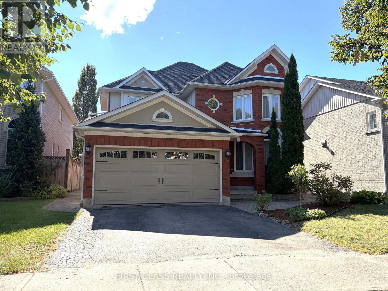 17 MAGGS STREET, Ajax (Central West)