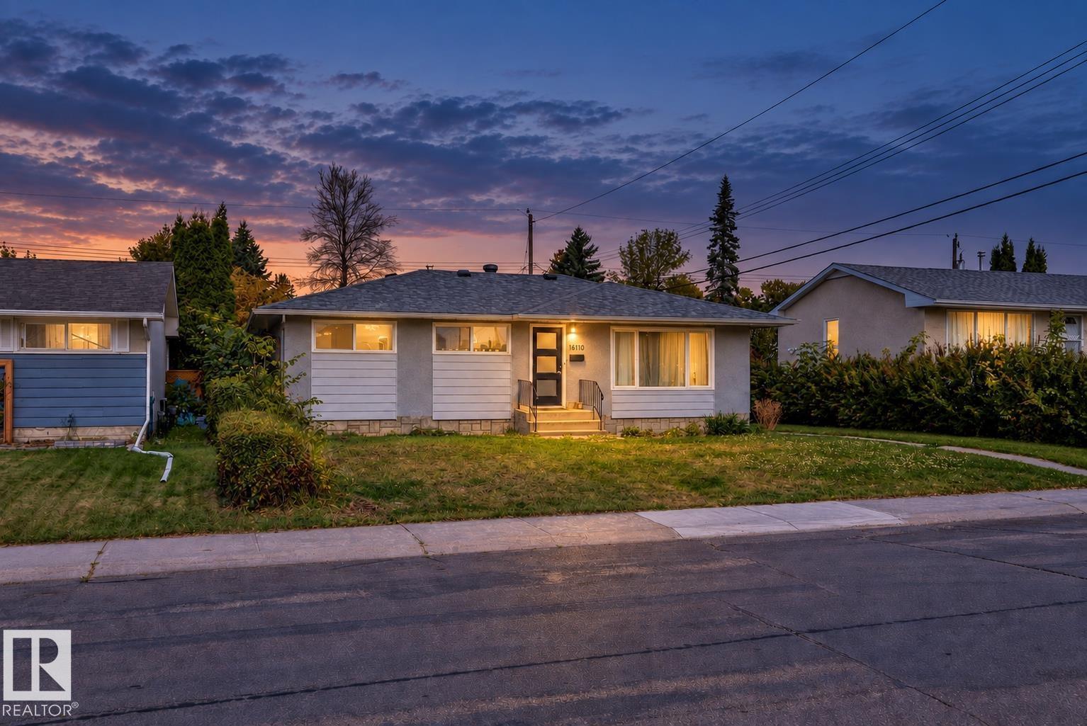 16110 82 AV NW, Edmonton, Alberta, T5R3S4
