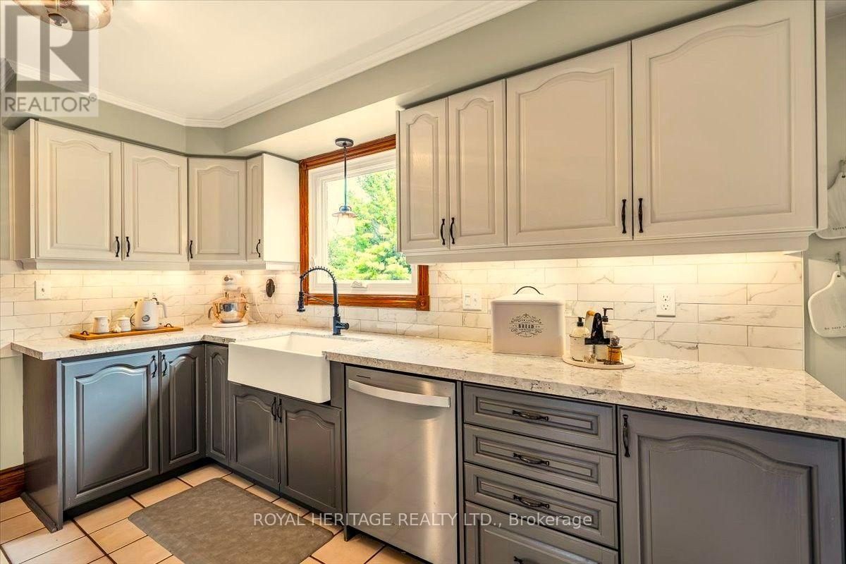 34 AUDUBON WAY, Georgina (Baldwin) — photo 9