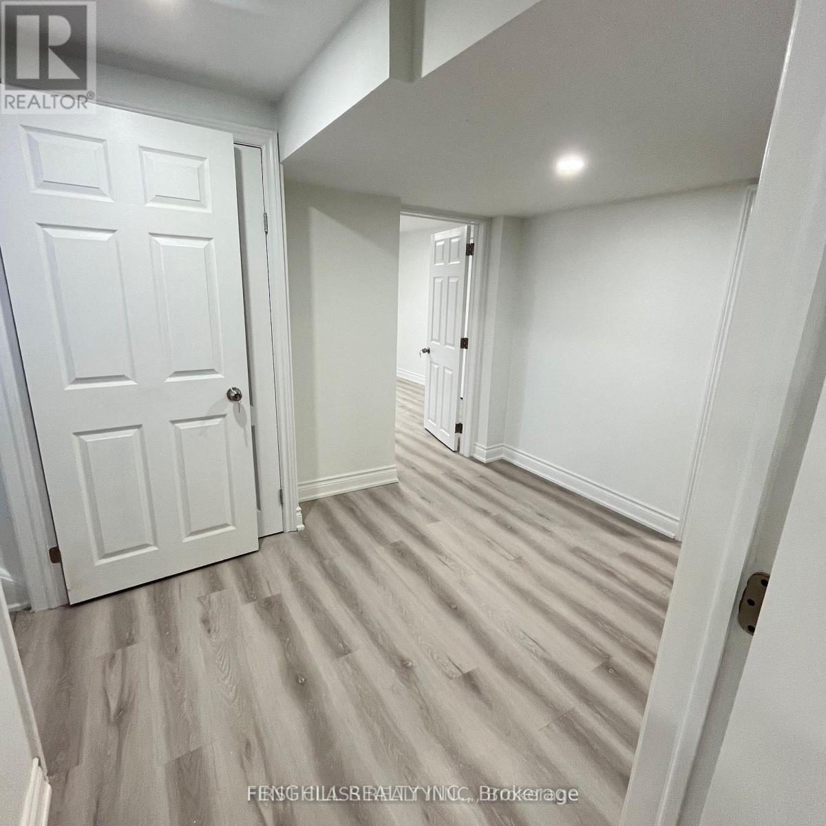 BS - 392 BALKAN ROAD, Richmond Hill (Crosby) — photo 3