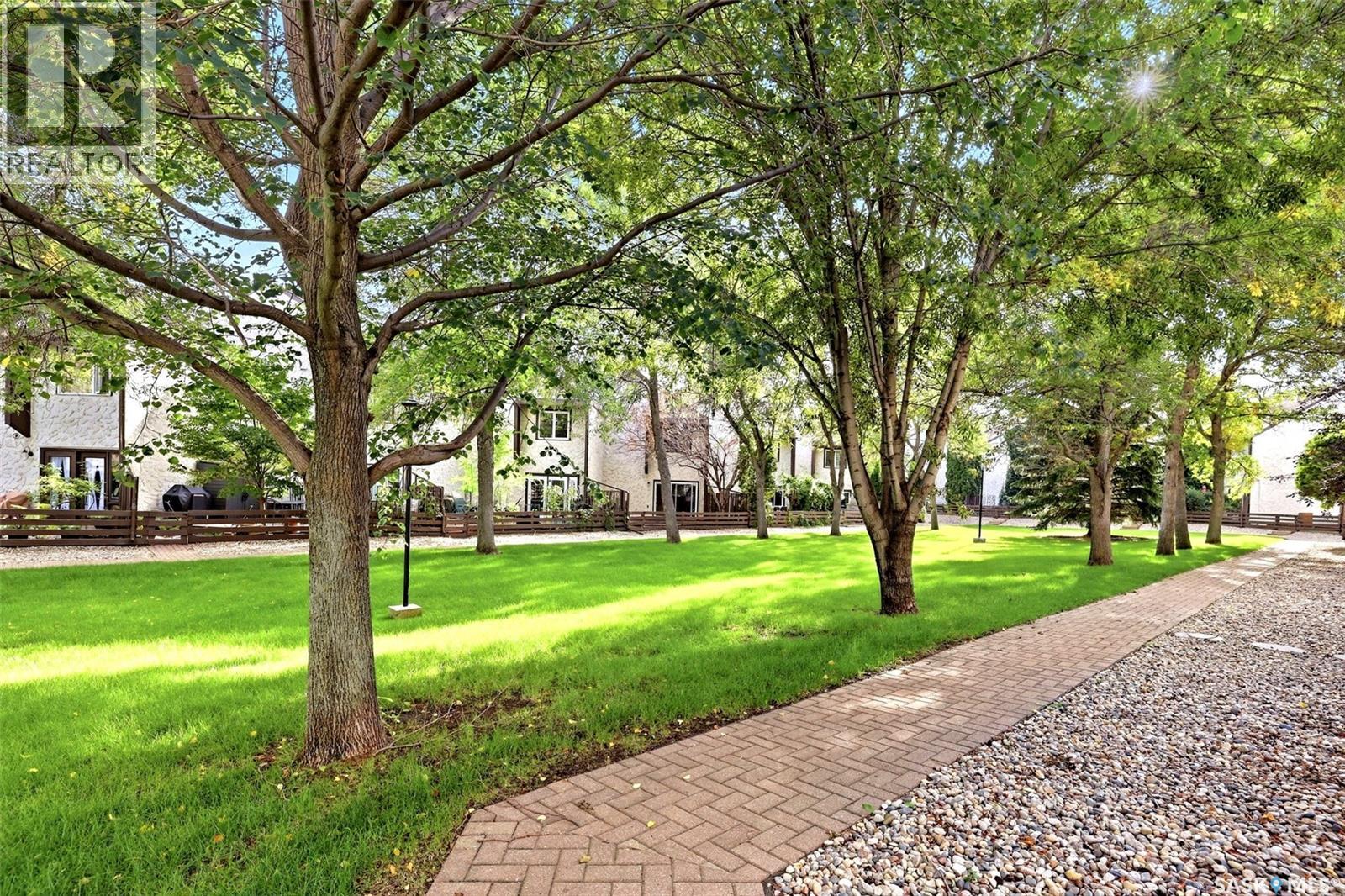 #1508 Jubilee AVENUE - 33