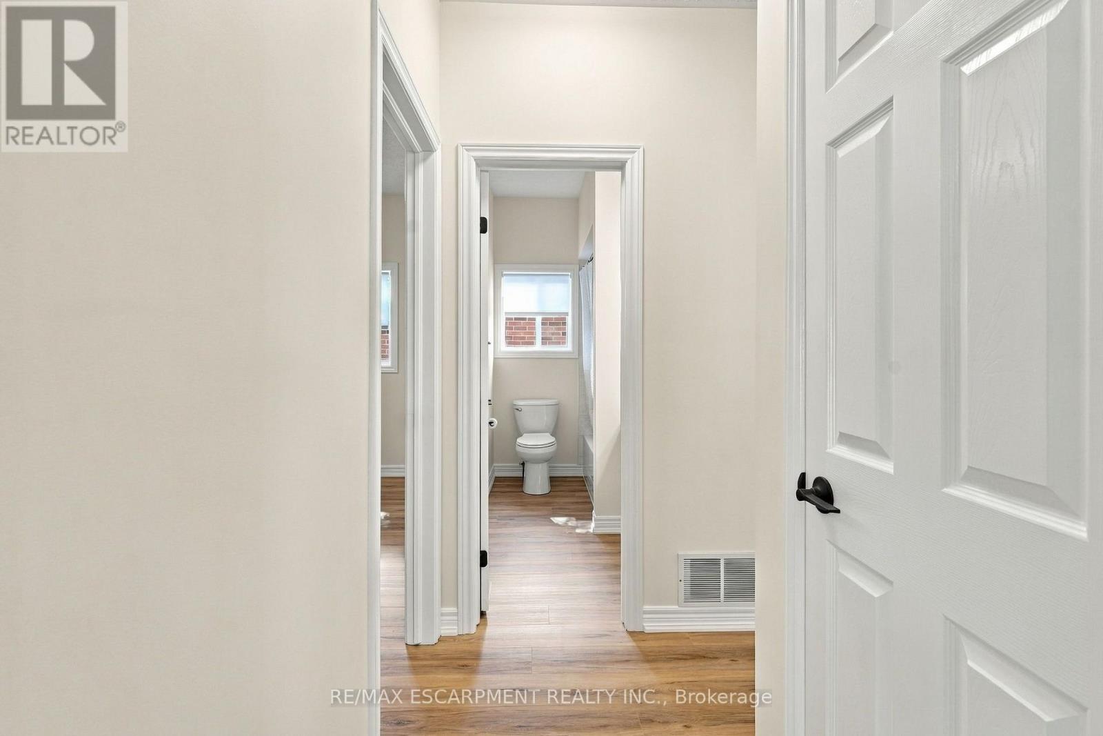 15 DALRYMPLE DRIVE - 17