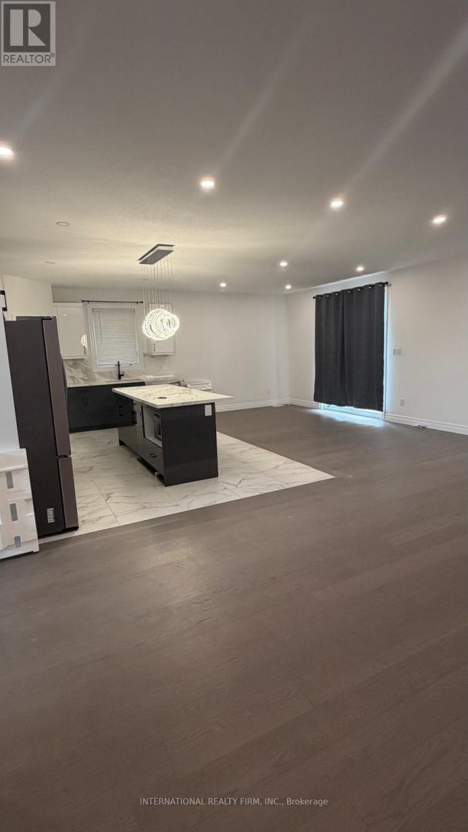 MAIN & UPPER - 891 DARNLEY BOULEVARD, London South (South U) — photo 10