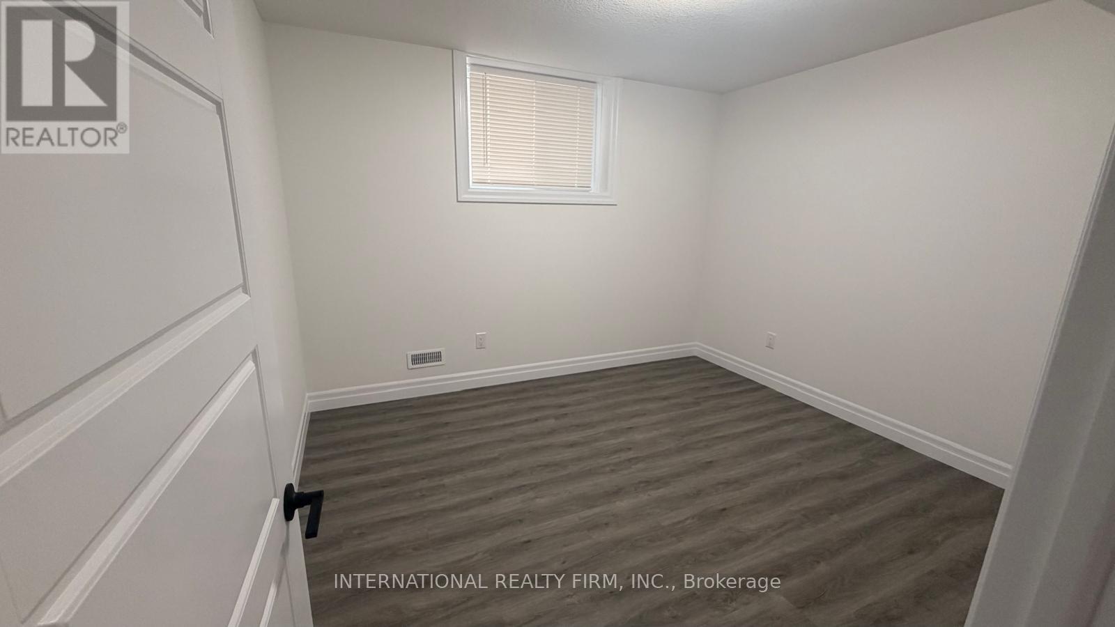 891 Darnley Boulevard — photo 19