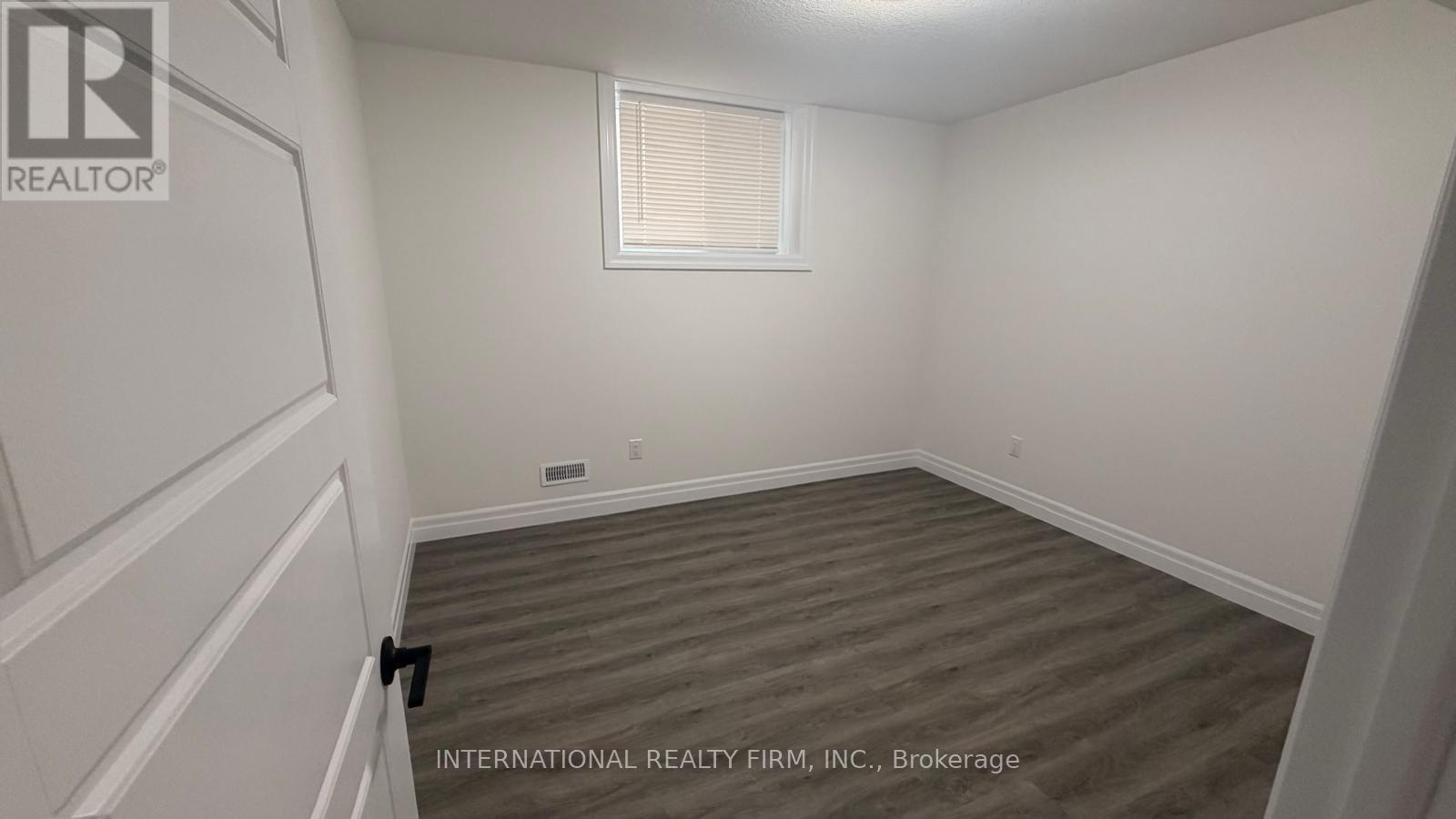 891 Darnley Boulevard — photo 20