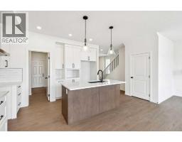 4pc Bathroom - 28 Southborough Bay, Cochrane, AB T4C3J8 Photo 10
