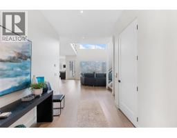 4pc Bathroom - 557 Clifton Court, Kelowna, BC V1V0B7 Photo 6