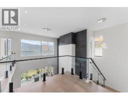 557 Clifton Court, Kelowna, BC V1V0B7 Photo 28