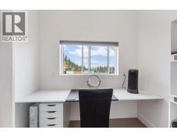 557 Clifton Court, Kelowna, BC V1V0B7 Photo 39
