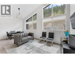 557 Clifton Court, Kelowna, BC V1V0B7 Photo 42