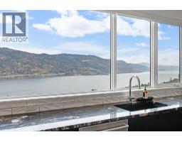 557 Clifton Court, Kelowna, BC V1V0B7 Photo 21