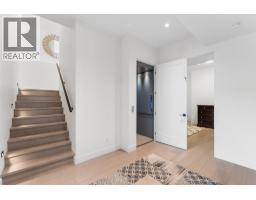 557 Clifton Court, Kelowna, BC V1V0B7 Photo 44