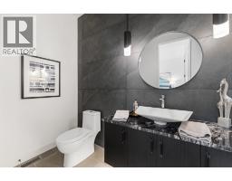 557 Clifton Court, Kelowna, BC V1V0B7 Photo 25