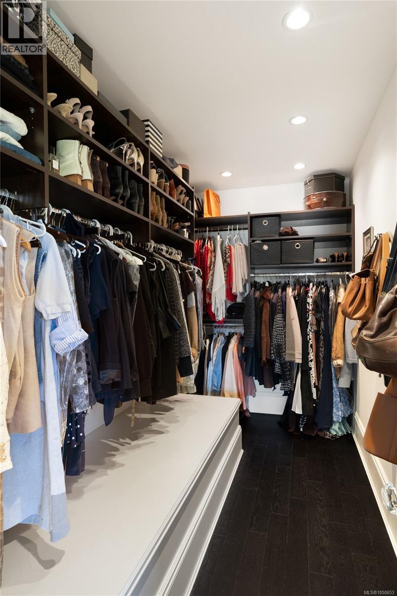 1033 Monterey Ave - 28