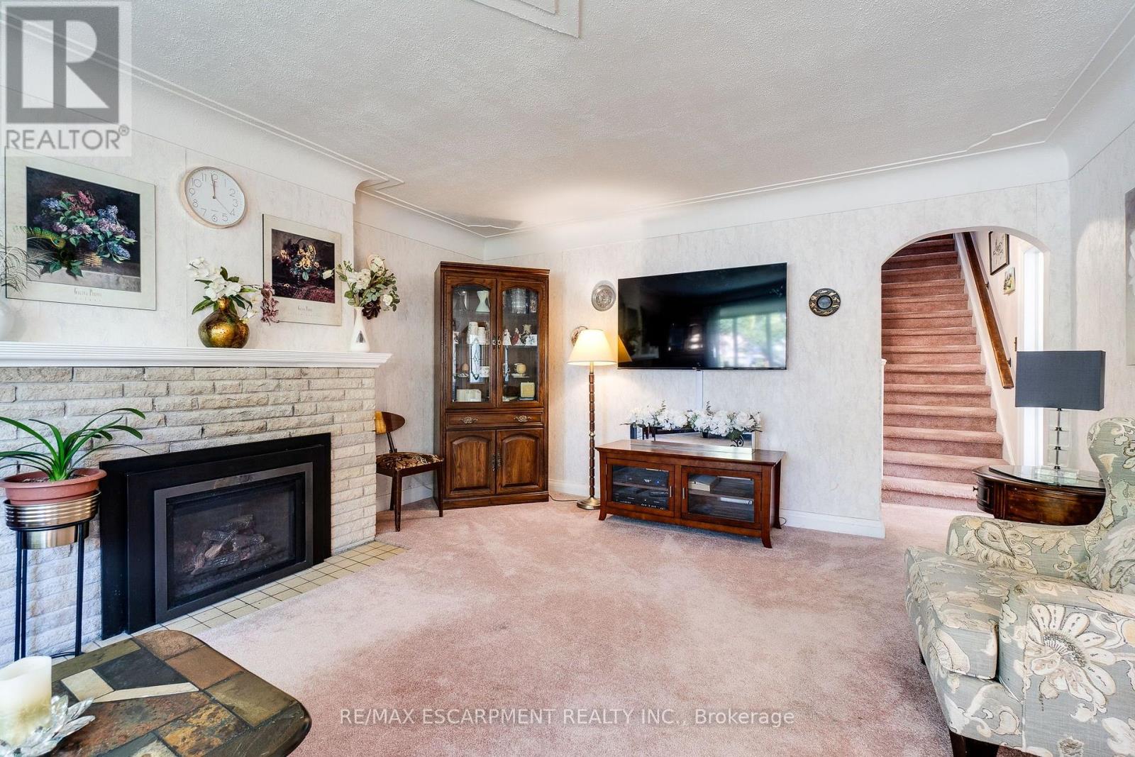 12 DON STREET, Hamilton (Dundas) — photo 9