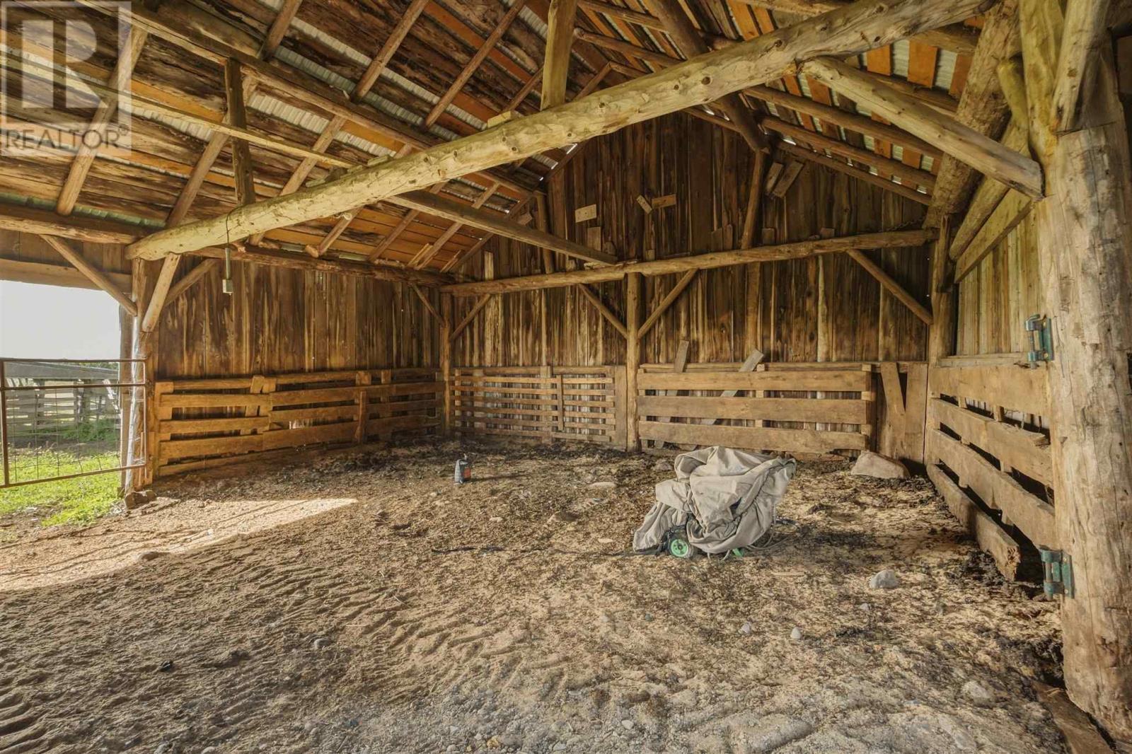 2319 Dayton RD - Image 36