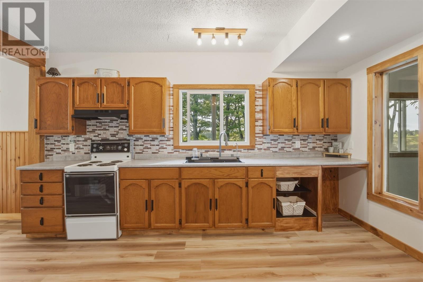 2319 Dayton RD, Huron Shores — photo 6