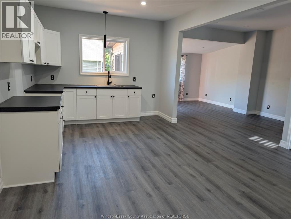 1108 DOUGALL AVENUE - 5