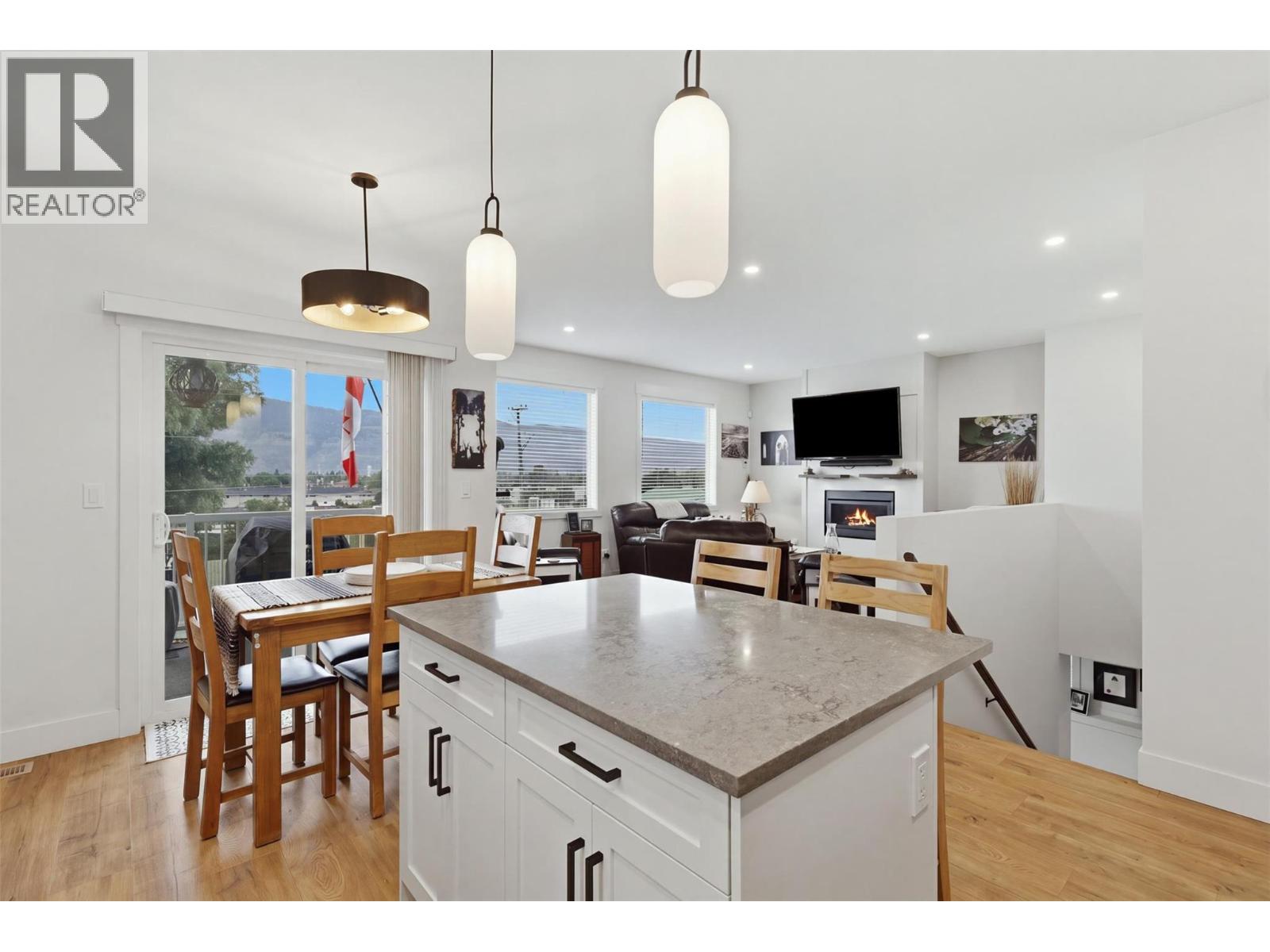 #15 1900 ORD Road - 9