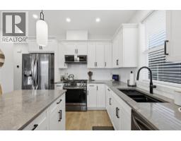 4pc Bathroom - 1900 Ord Road Unit# 15, Kamloops, BC V2B8S7 Photo 8