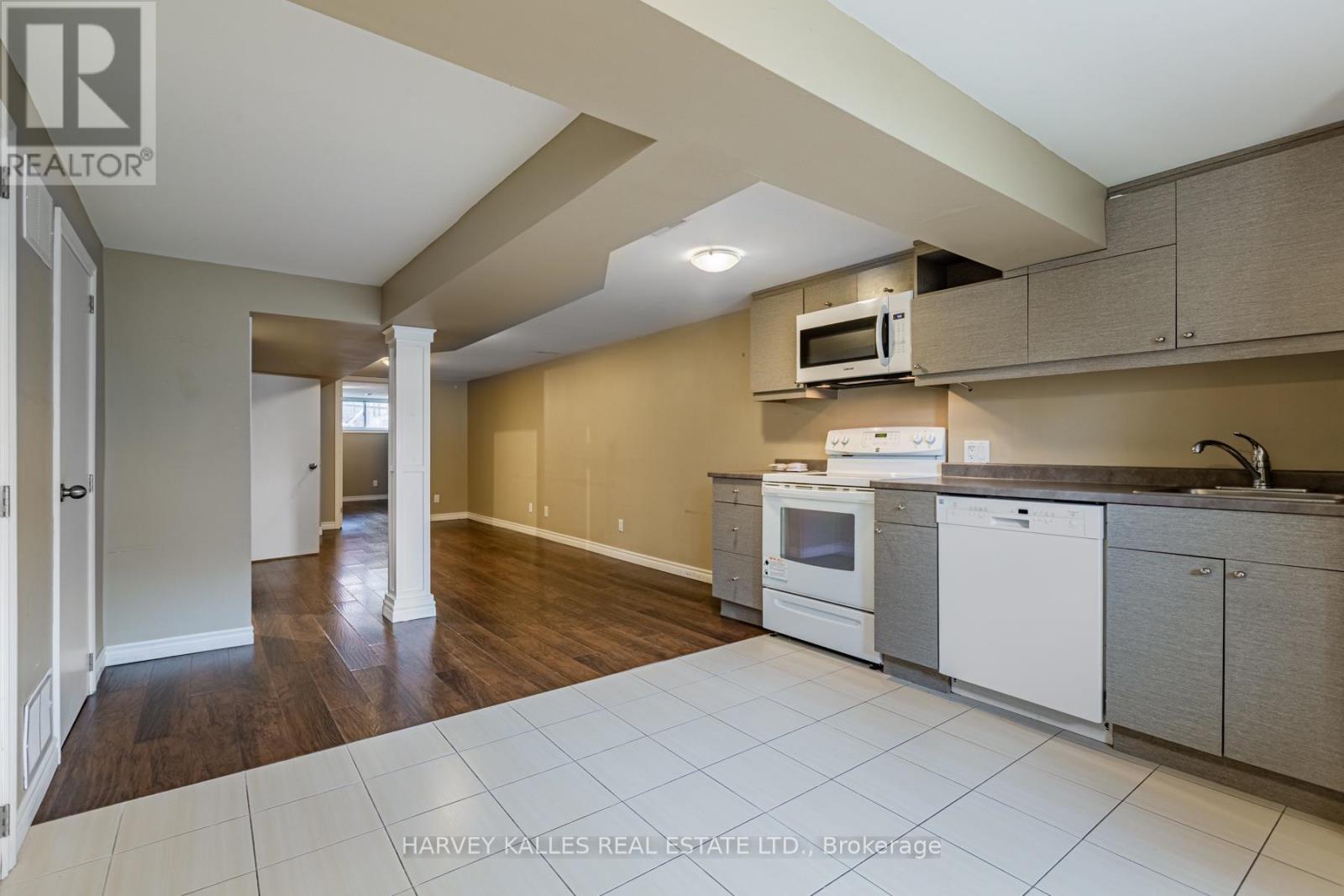 313 GLENHOLME AVENUE - 5