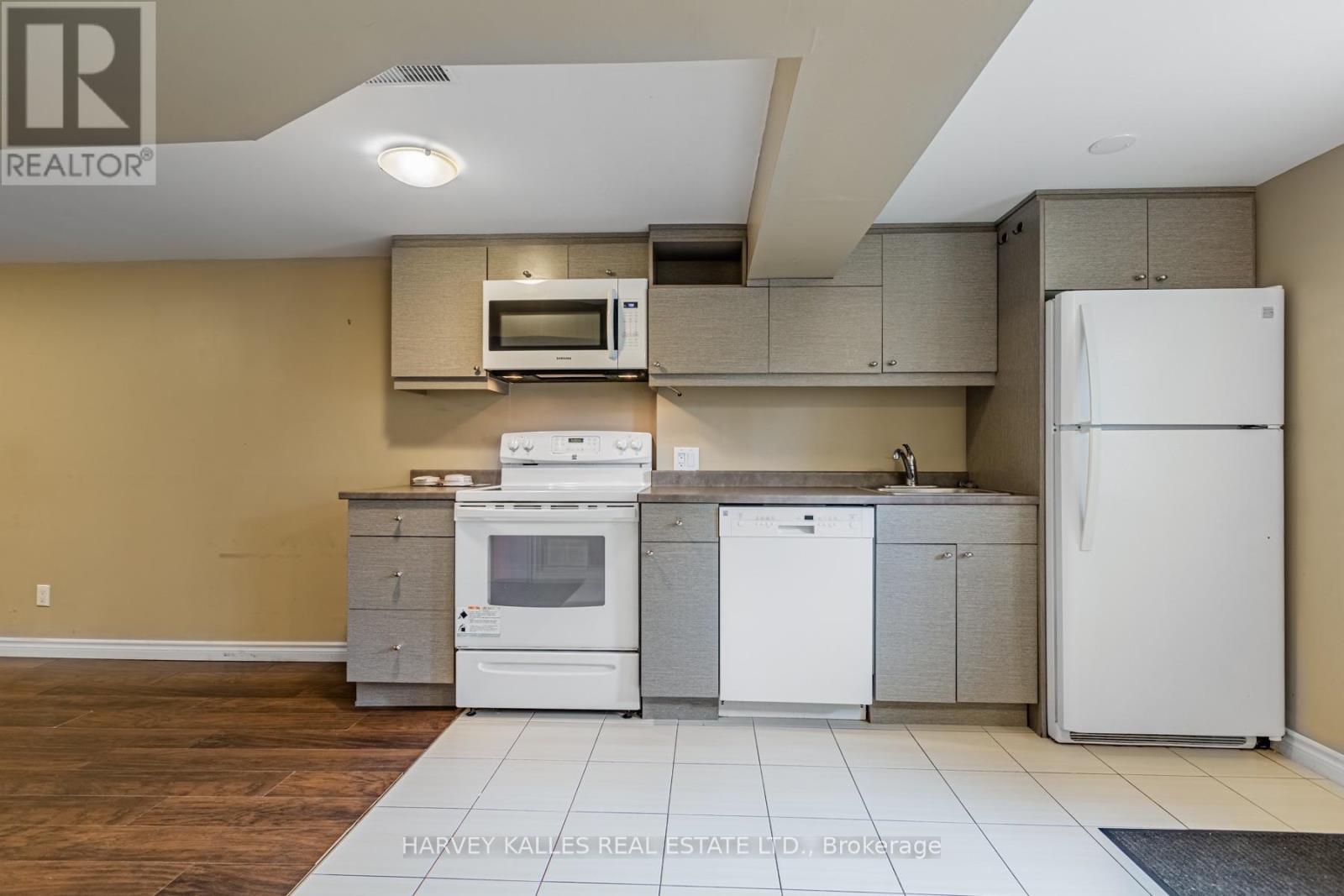 313 GLENHOLME AVENUE - 6