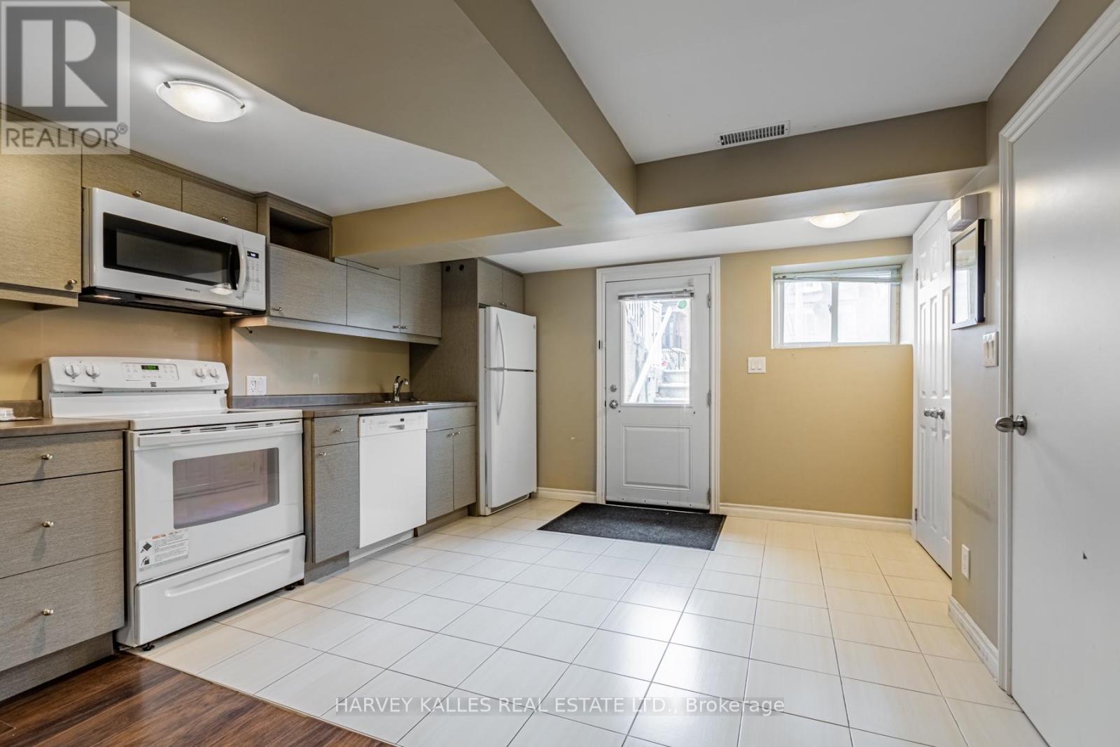 313 GLENHOLME AVENUE, Toronto (Oakwood Village) — photo 7