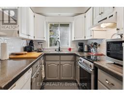 195 Maple Street, Bracebridge, ON P1L1K4 Photo 8