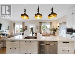 10 Henry Ball Court, Oro Medonte, ON L3V8N7 Photo 36