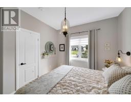 10 Henry Ball Court, Oro Medonte, ON L3V8N7 Photo 47