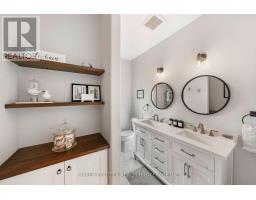Bedroom 3 - 10 Henry Ball Court, Oro Medonte, ON L3V8N7 Photo 6