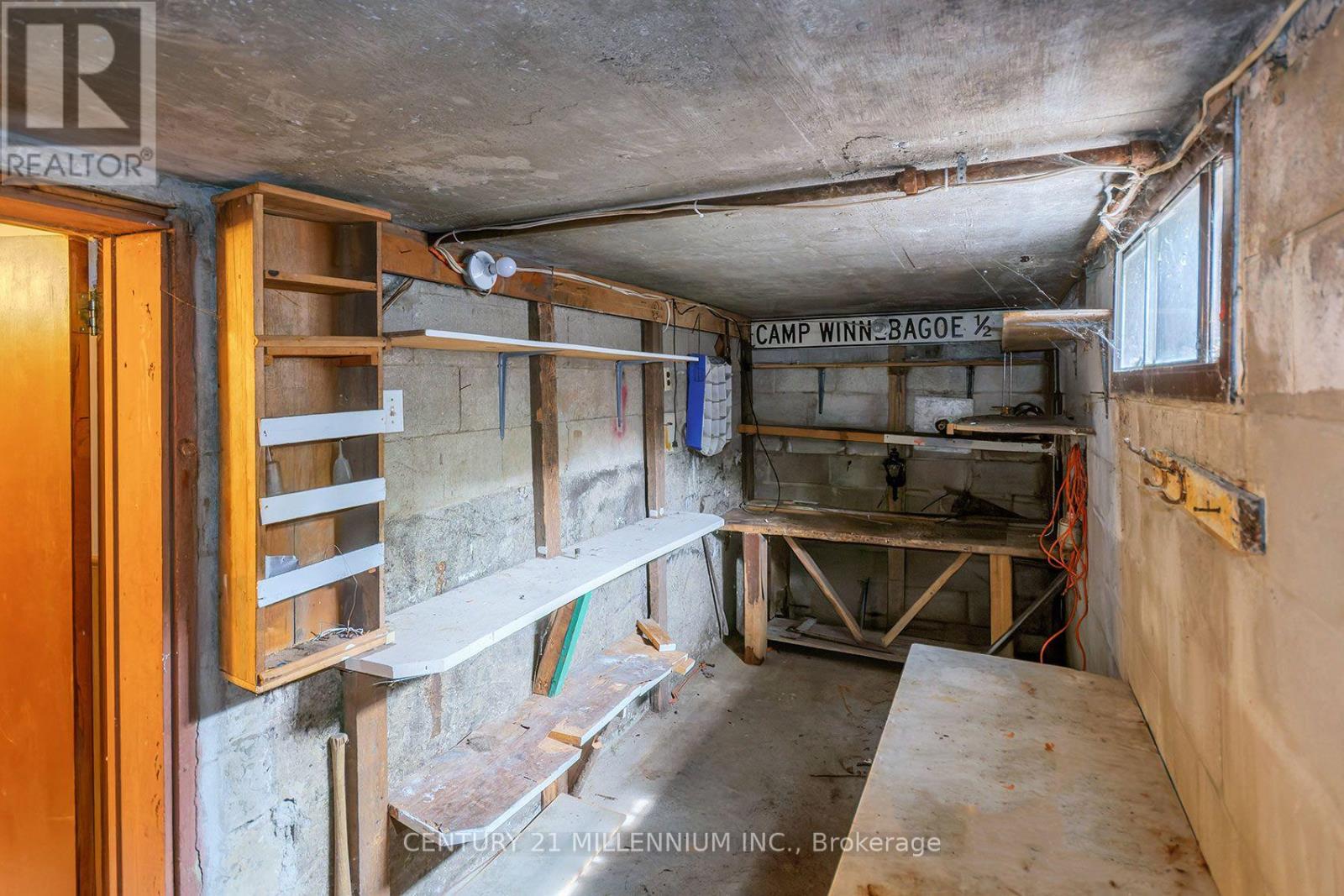 16 ROCHDALE AVENUE - Image 33