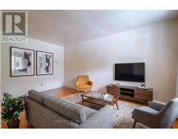 16 Rochdale Avenue, Toronto, ON M6E1X2 Photo 10