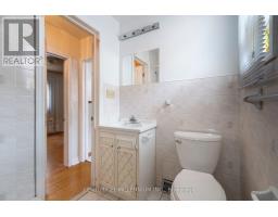 16 Rochdale Avenue, Toronto, ON M6E1X2 Photo 19