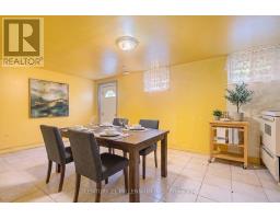 16 Rochdale Avenue, Toronto, ON M6E1X2 Photo 29
