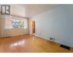 16 Rochdale Avenue, Toronto, ON M6E1X2 Photo 8