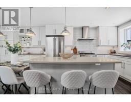 3 Elton Crescent, Toronto, ON M8W2X9 Photo 16