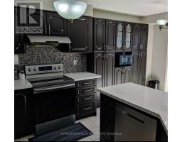Upper - 22 Pauline Crescent, Brampton, ON L7A2V4 Photo 9