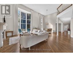 Kitchen - 23 Bryson Drive, Richmond Hill, ON L4C6E2 Photo 6
