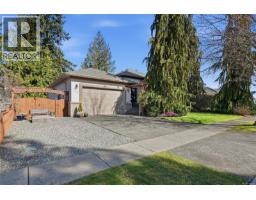 Bedroom - 211 Saturna Dr, Qualicum Beach, BC V9K2P5 Photo 11