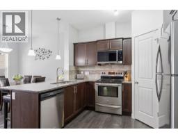 4pc Bathroom - 126 Copperpond Landing Se, Calgary, AB T2Z1G6 Photo 6