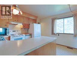 Primary Bedroom - 4116 40 Avenue Nw, Calgary, AB T3A0X1 Photo 10