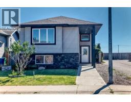 167 Mt Sundance Crescent W - photo 2