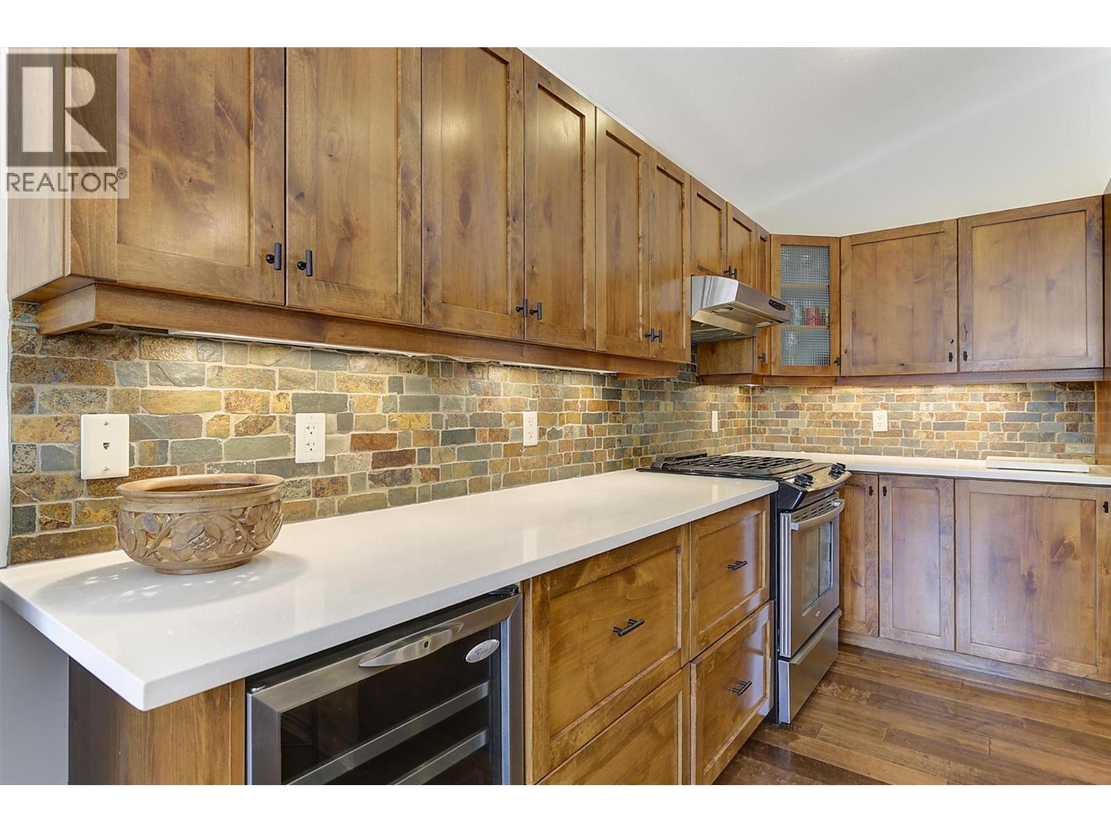 12931 East Ridge Drive, Lake Country