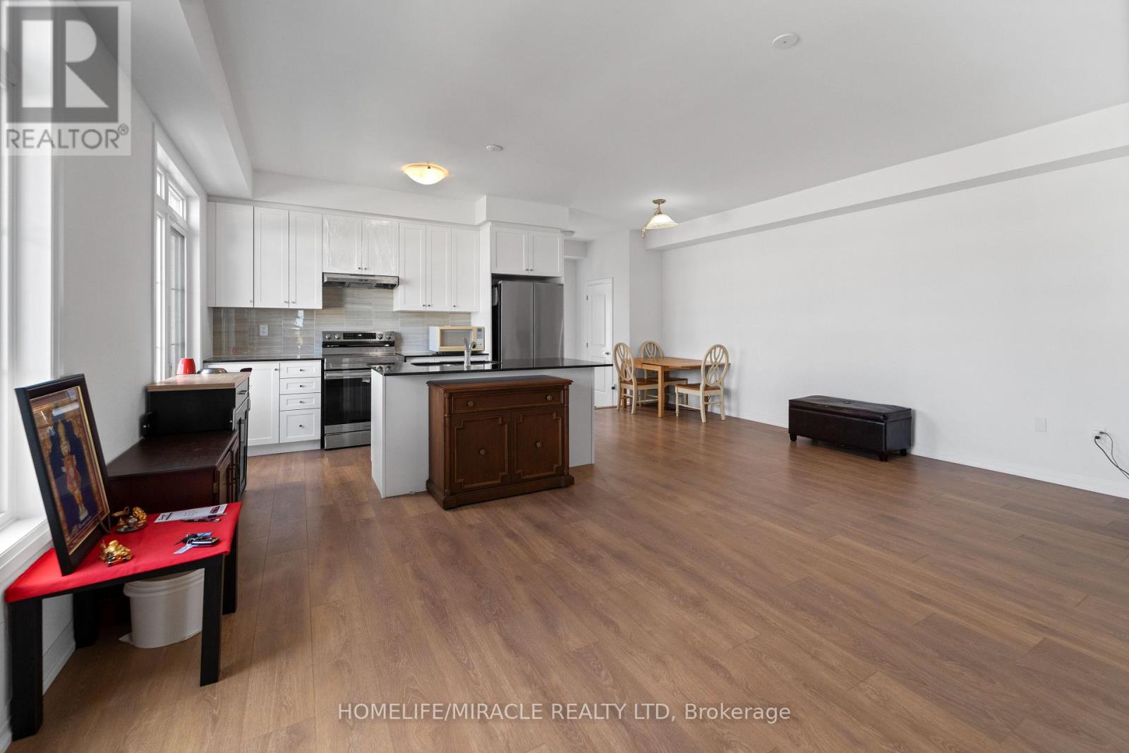 95 GEAR AVENUE, Erin — photo 3